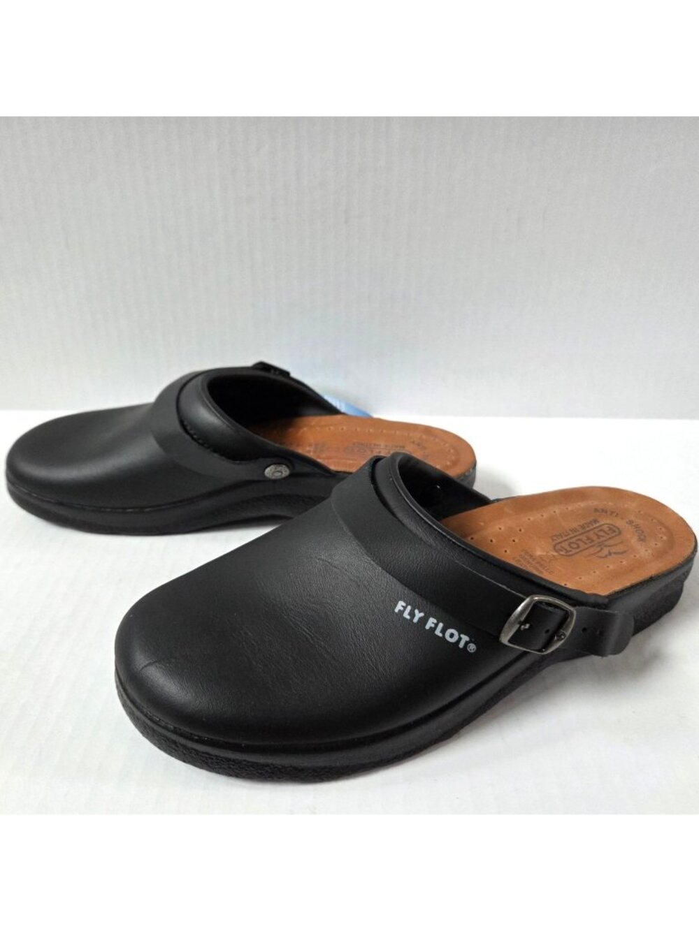 FlyFlot Shoes Mens 41 / 8 Black Leather Clogs Mules Anatomic Comfort NEW